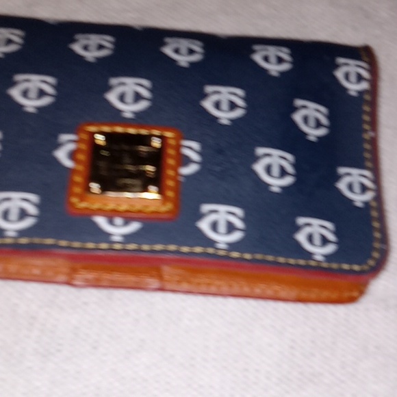 Wallet - Picture 2 of 5